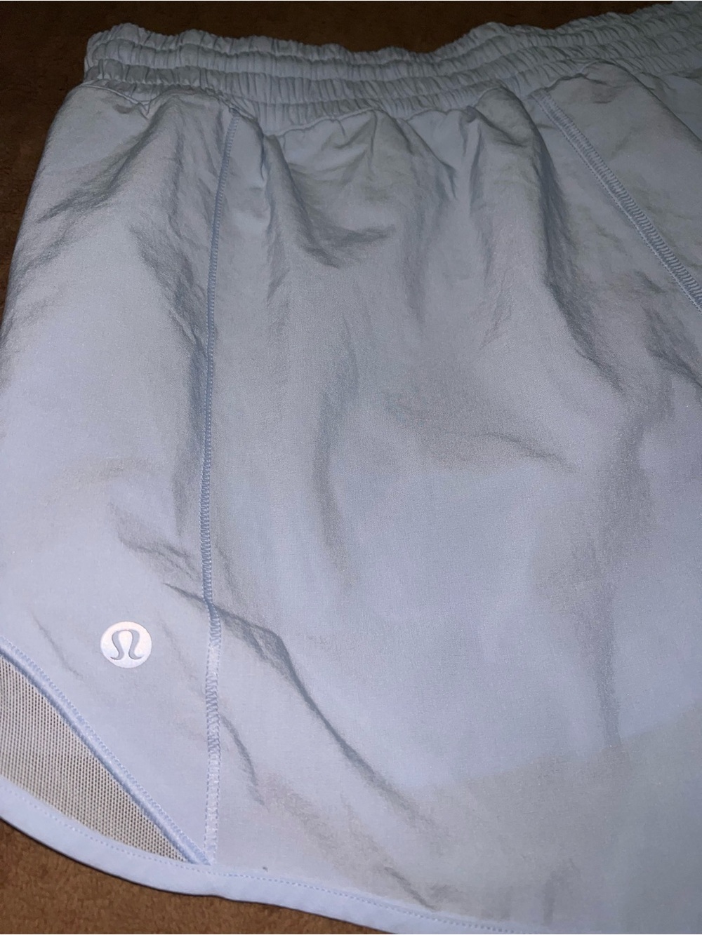Lululemon Hotty Hot Low-Rise Lined Short 4" size 10 Colour
Blue Linen - Picture 5 of 14